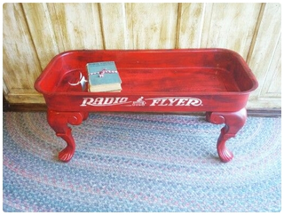 Illustration for article titled DIY Repurposed Old Wagons That Will Give A Distinct Accent